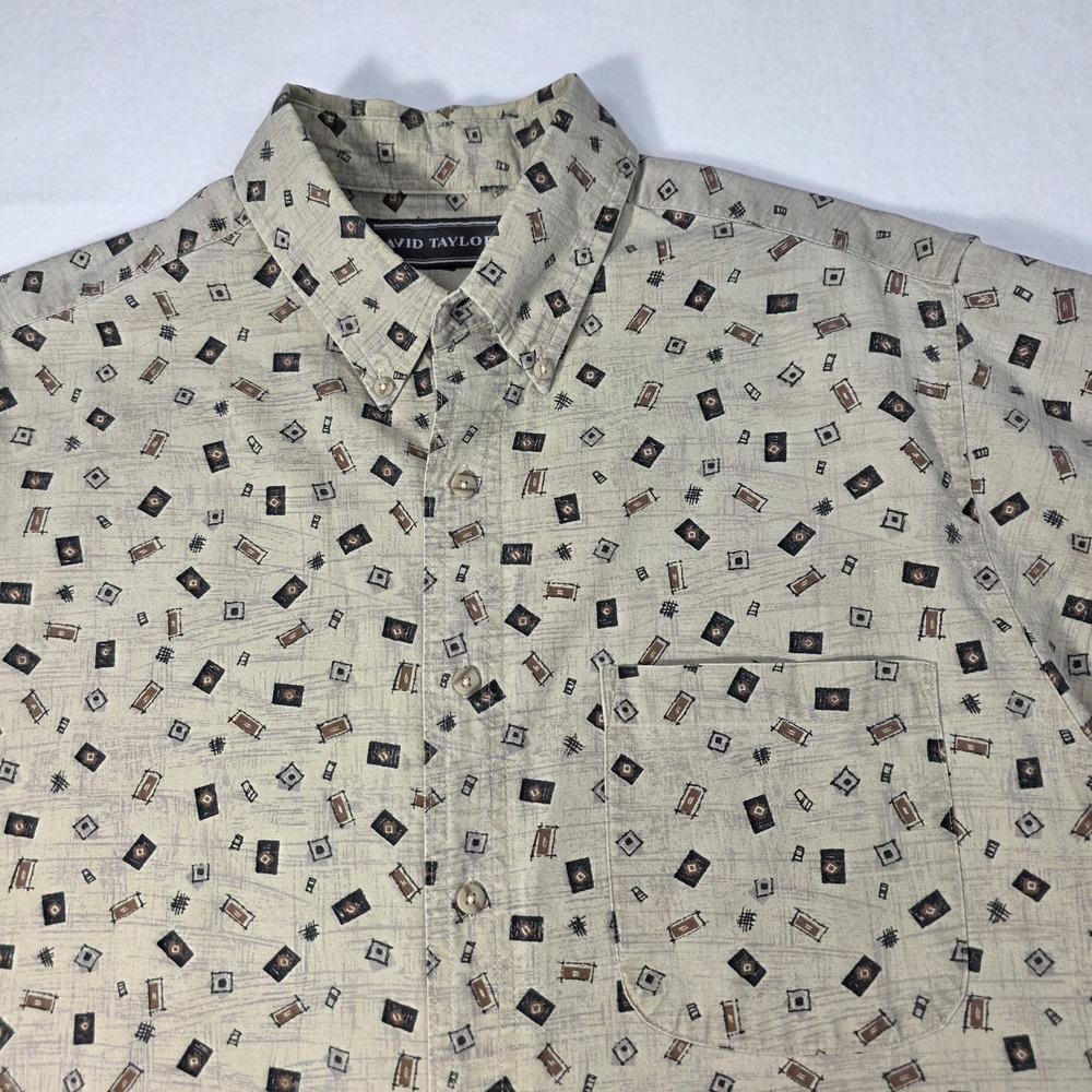 Mens 90's Vintage David Taylor 100% Cotton Granpacore Geometric Button-Up Shirt